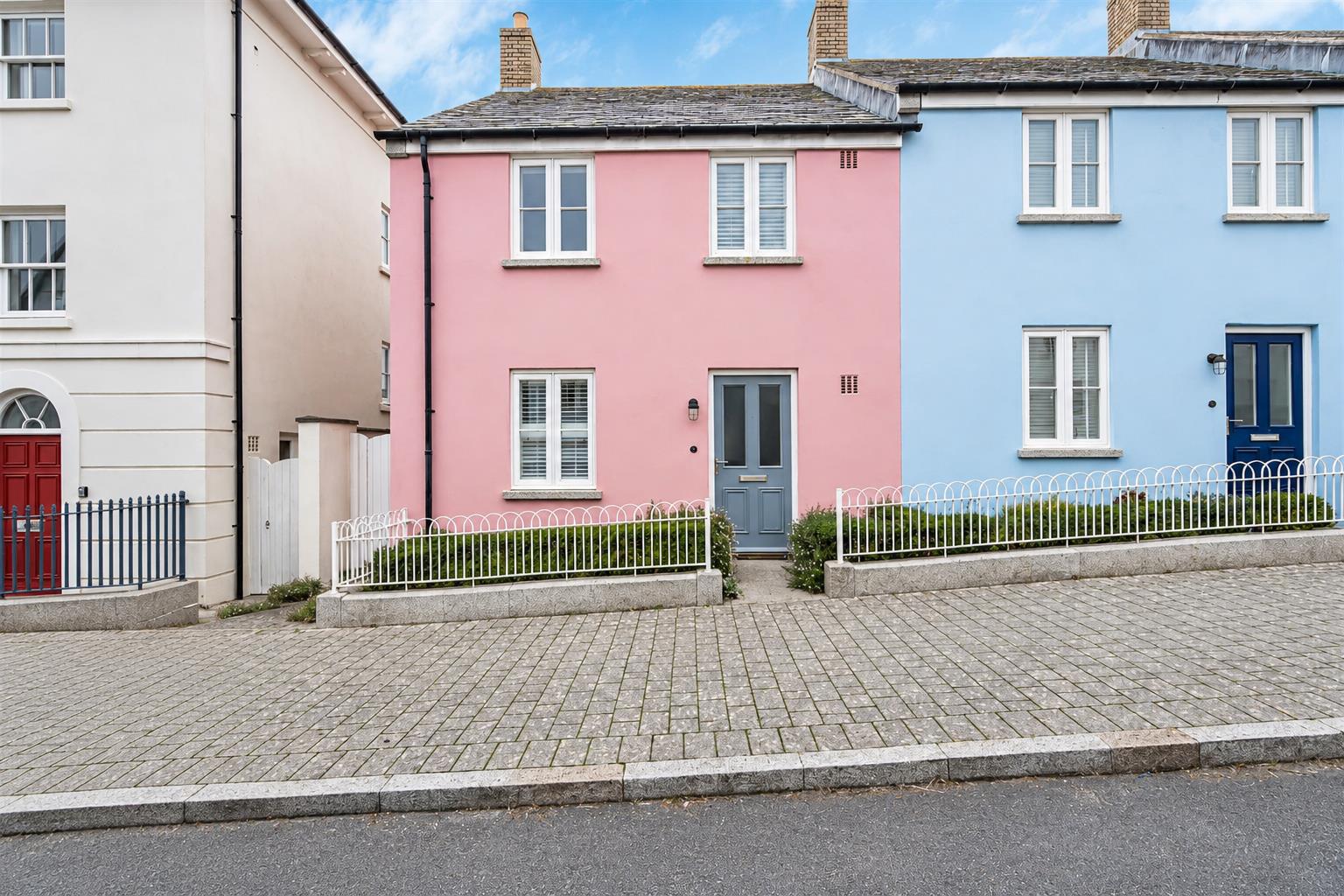 Stret Myghtern Arthur, Nansledan, Newquay photo - 1